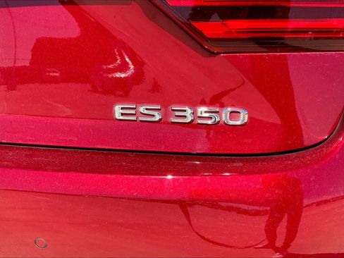 Used 2018 Lexus ES 350 w/ Luxury Package w/Wood Trim FWD image 10