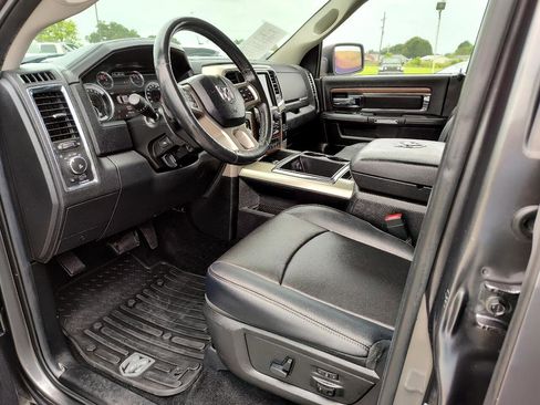 Used 2014 RAM 1500 Laramie w/ Convenience Group image 2