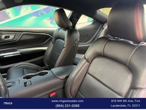 Used 2025 Ford Mustang GT RWD image 15