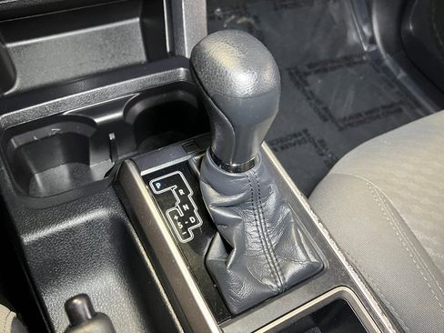 Used 2020 Toyota Tacoma SR5 image 34