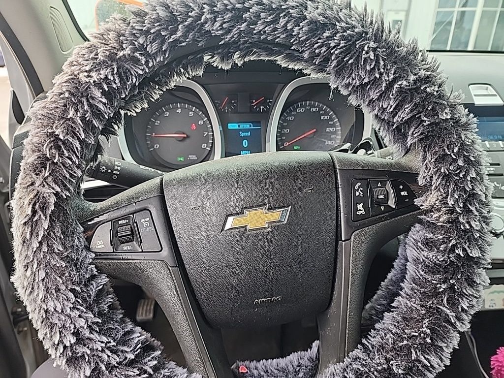 Used 2015 Chevrolet Equinox LS AWD/4WD image 9