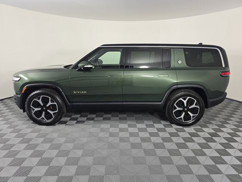 Used 2023 Rivian R1S Adventure image 2