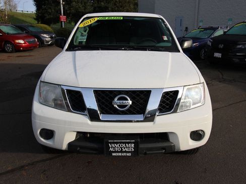 Used 2019 Nissan Frontier SV image 8