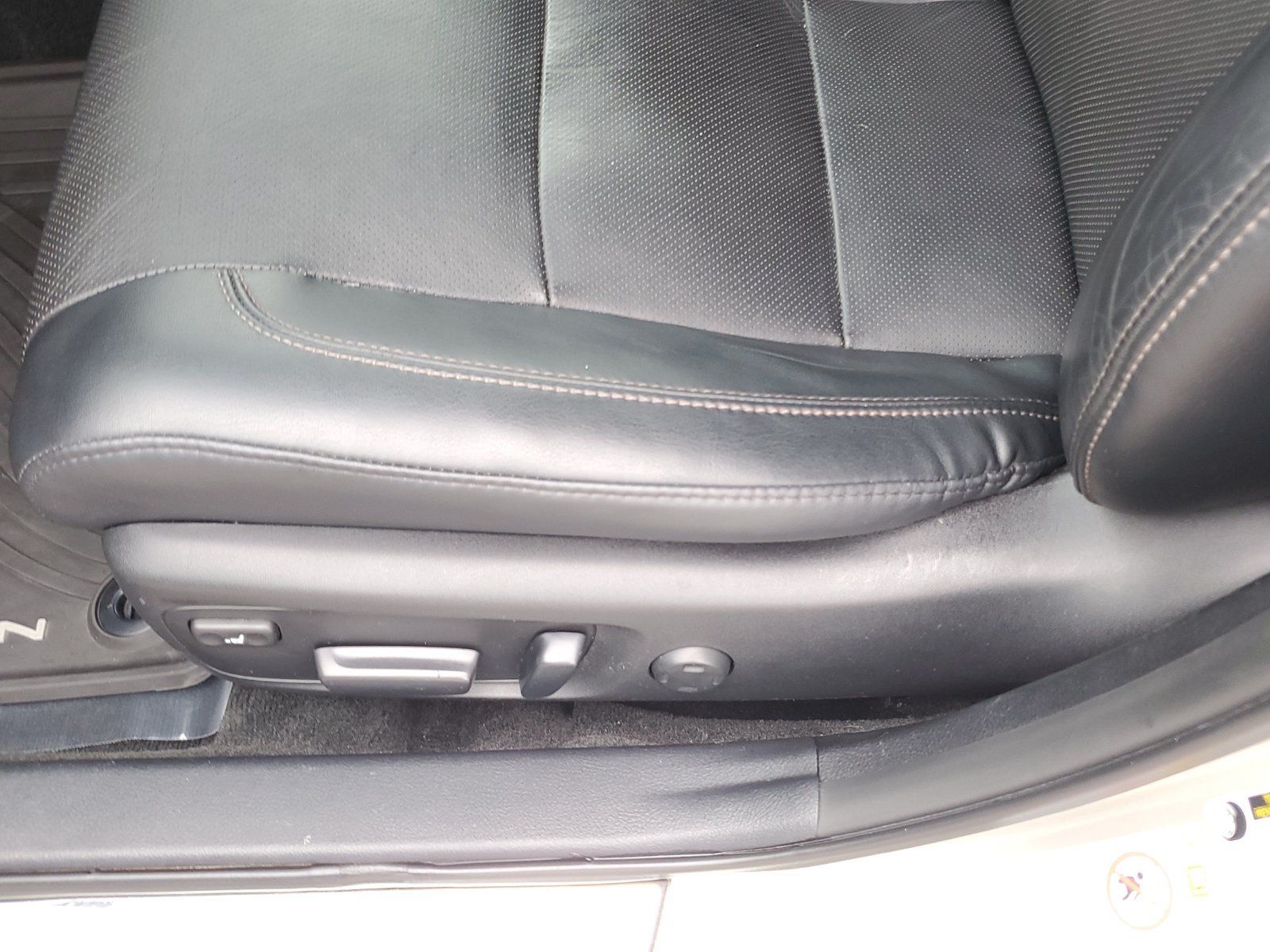 Used 2016 Toyota Avalon Limited w/ Protection Package FWD image 18