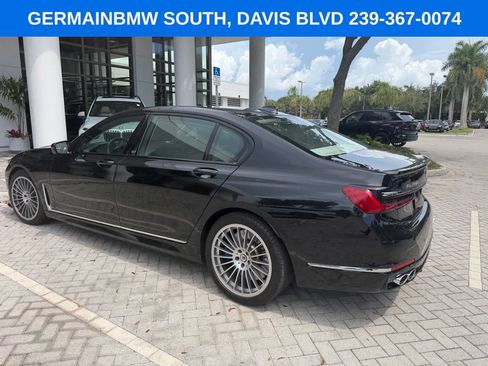 Used 2022 BMW ALPINA B7 xDrive AWD/4WD image 16