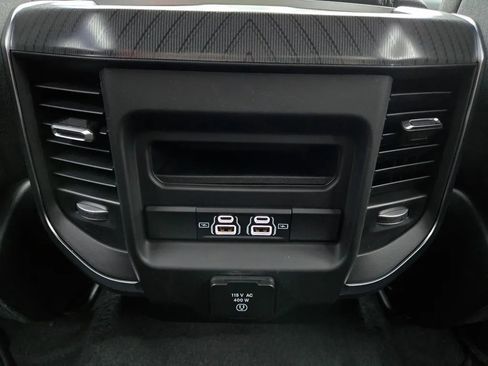 New 2026 RAM 1500 4x4 Crew Cab image 30