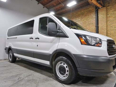 Used 2016 Ford Transit 350 XL image 6