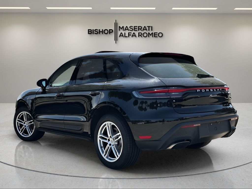 Used 2024 Porsche Macan AWD/4WD image 3