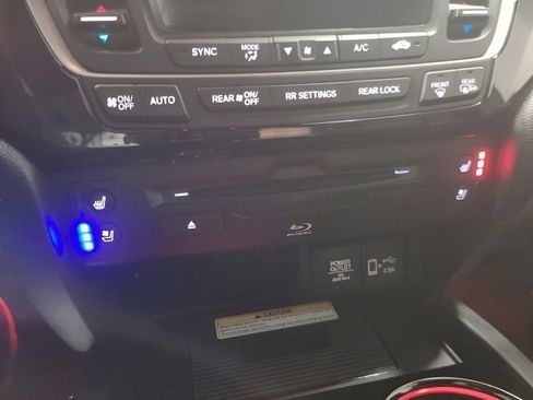 Used 2022 Honda Pilot Black Edition image 35