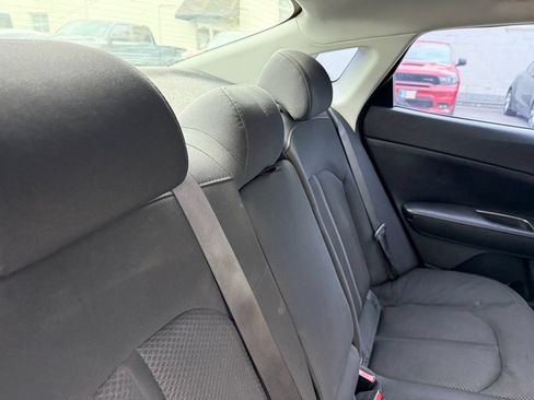 Used 2018 Kia Optima LX FWD image 11