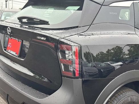 New 2026 Nissan Kicks S FWD image 12