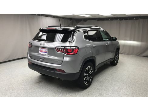 Used 2022 Jeep Compass Limited AWD/4WD image 4