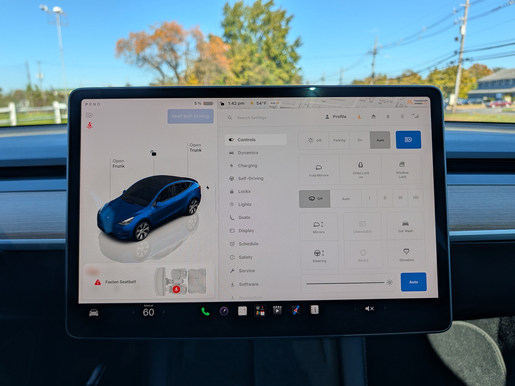 Used 2023 Tesla Model Y Long Range AWD/4WD image 29
