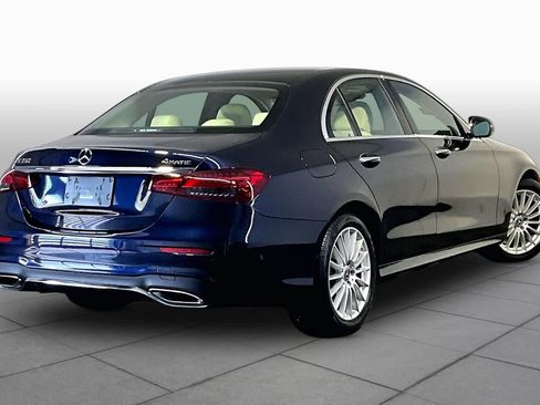 Used 2023 Mercedes-Benz E 350 4MATIC Sedan image 13