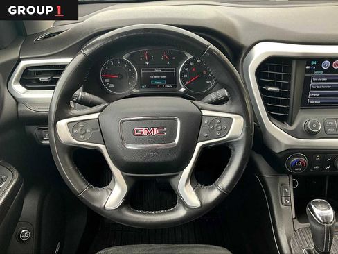 Used 2019 GMC Acadia SLT image 1