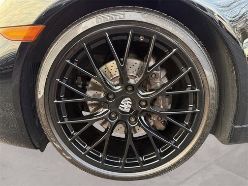 Used 2017 Porsche 911 Carrera image 14