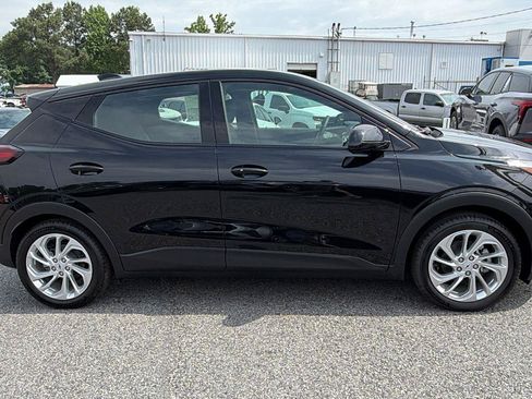 New 2027 Chevrolet Bolt LT w/ Comfort Package FWD image 4