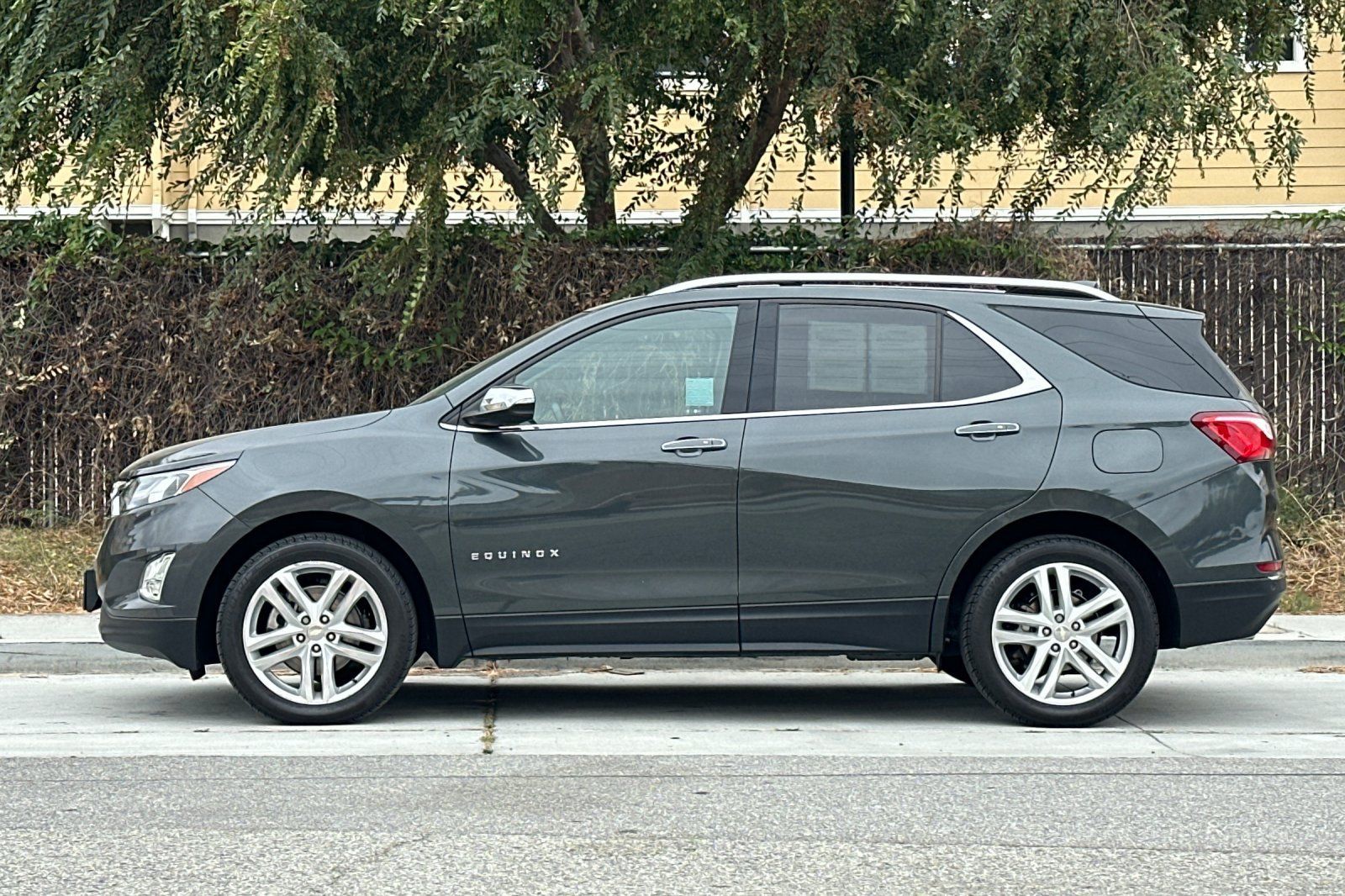 Used 2018 Chevrolet Equinox Premier AWD/4WD image 7