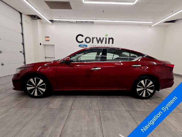 Used 2020 Nissan Altima 2.5 SL FWD image 2