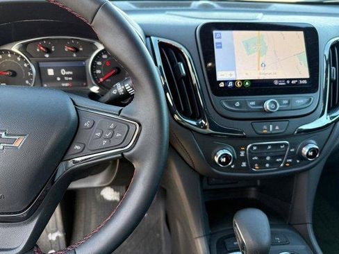 Used 2024 Chevrolet Equinox RS w/ RS Leather Package image 17