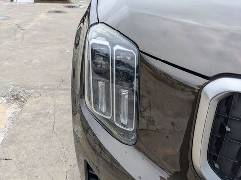 Certified 2023 Kia Telluride EX image 11