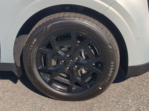 New 2026 Kia Carnival SX image 10