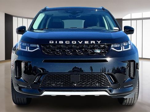 Used 2025 Land Rover Discovery Sport S image 2