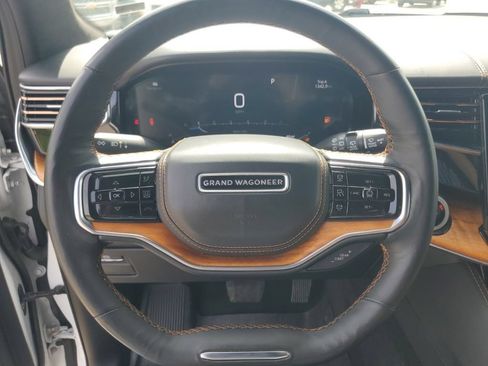 Used 2024 Jeep Grand Wagoneer L Series III AWD/4WD image 15