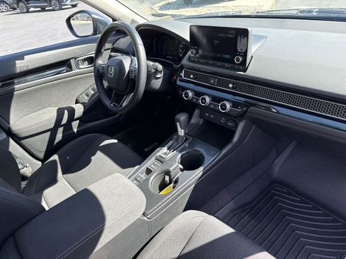 Certified 2024 Honda Civic EX image 31