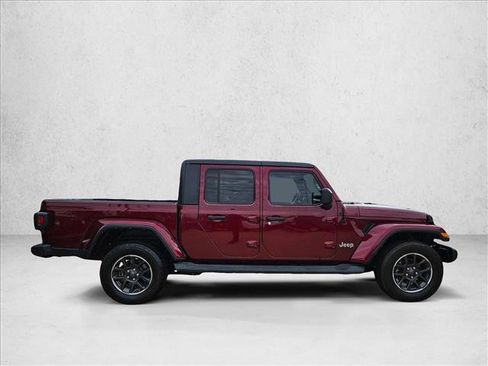 Used 2021 Jeep Gladiator Overland image 4