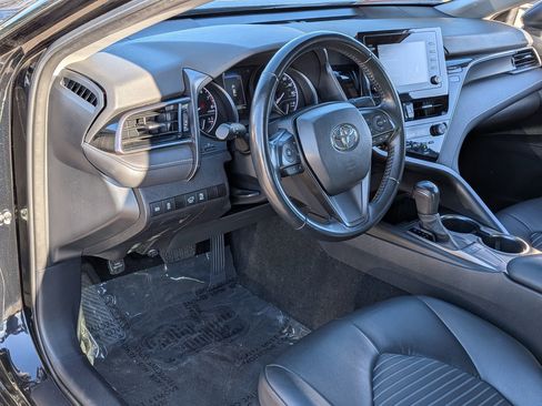 Used 2023 Toyota Camry SE image 13
