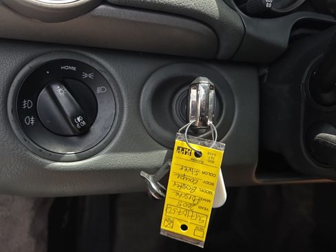 Used 2005 Porsche Boxster RWD image 26