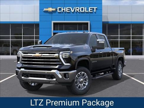 New 2026 Chevrolet Silverado 2500 LTZ w/ LTZ Premium Package AWD/4WD image 6