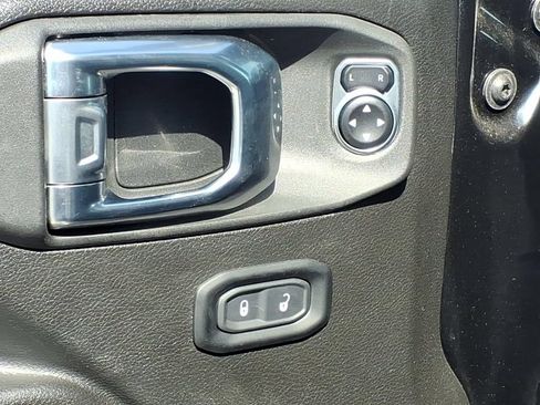 Used 2025 Jeep Wrangler Unlimited Sport S 4xe AWD/4WD image 30
