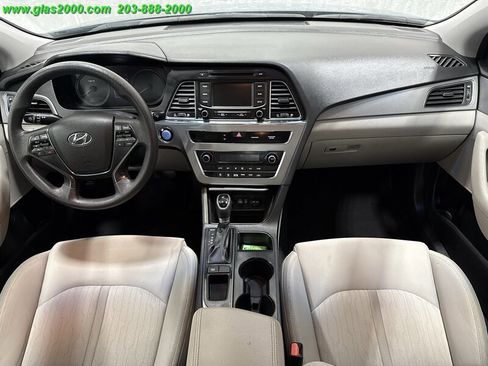 Used 2016 Hyundai Sonata SE image 6