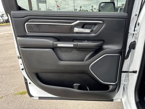 Used 2024 RAM 1500 Laramie AWD/4WD image 15