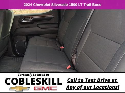 Used 2024 Chevrolet Silverado 1500 LT Trail Boss w/ Convenience Package II AWD/4WD image 13
