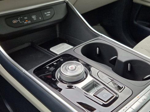 New 2026 Kia Carnival EX FWD image 15