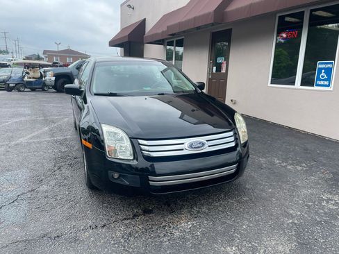 Used 2008 Ford Fusion SE image 2