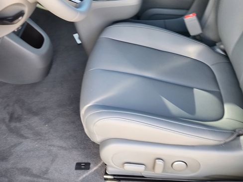 New 2026 Hyundai Ioniq 5 SEL image 9