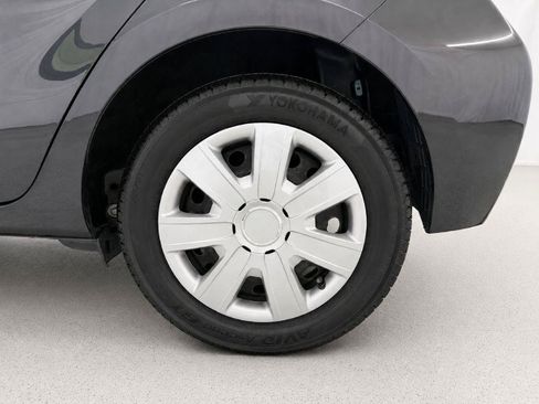 Used 2016 Toyota Prius C Two FWD image 27