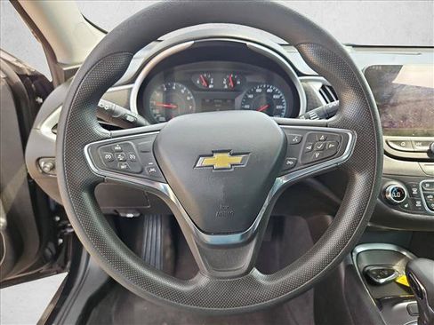 Used 2023 Chevrolet Malibu LT FWD image 12