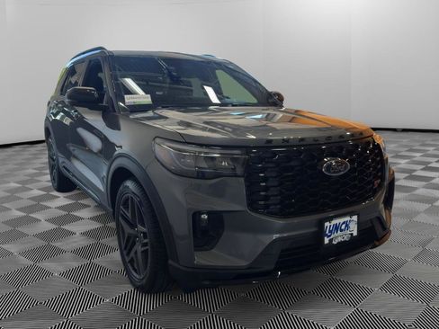 Used 2026 Ford Explorer ST AWD/4WD image 7