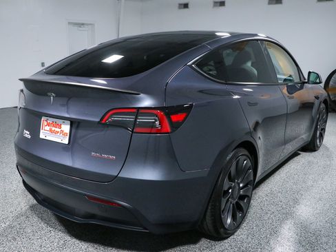 Used 2023 Tesla Model Y Long Range AWD/4WD image 7