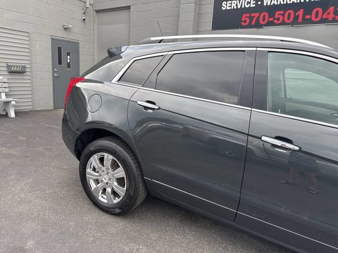 Used 2016 Cadillac SRX Luxury w/ Driver Awareness Package image 11