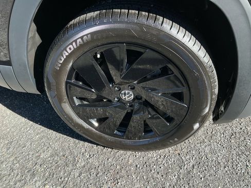 New 2026 Volkswagen Atlas SE image 24