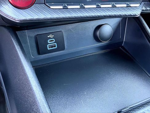 Used 2025 Ford Mustang GT RWD image 32
