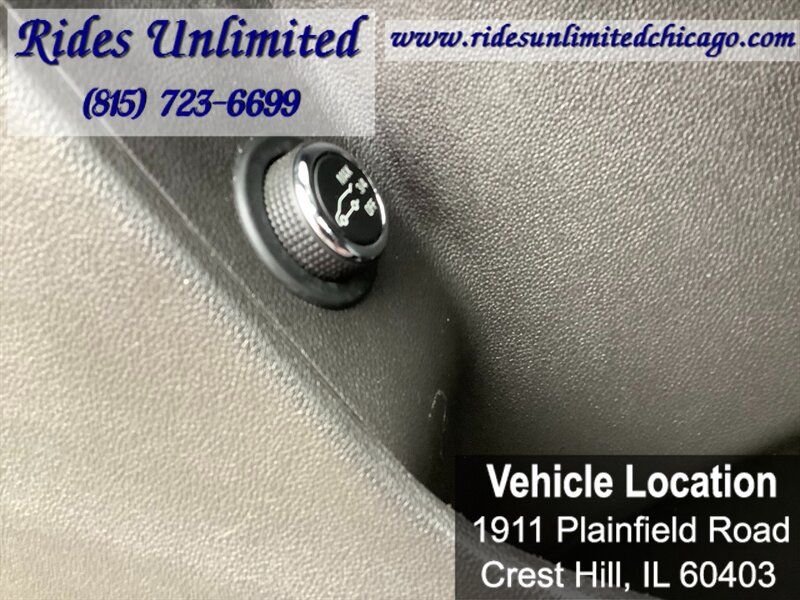 Used 2017 Cadillac XT5 Luxury w/ Driver Awareness Package AWD/4WD image 33
