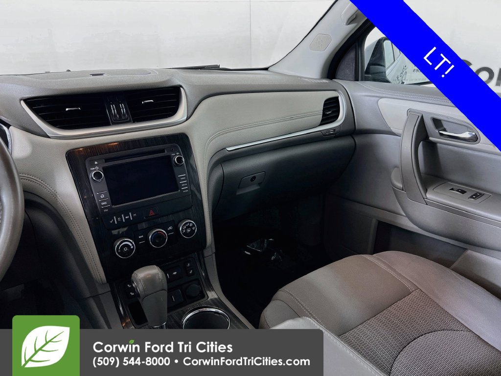 Used 2017 Chevrolet Traverse LT AWD/4WD image 26