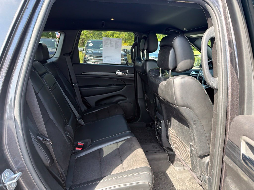 Used 2020 Jeep Grand Cherokee Altitude AWD/4WD image 16